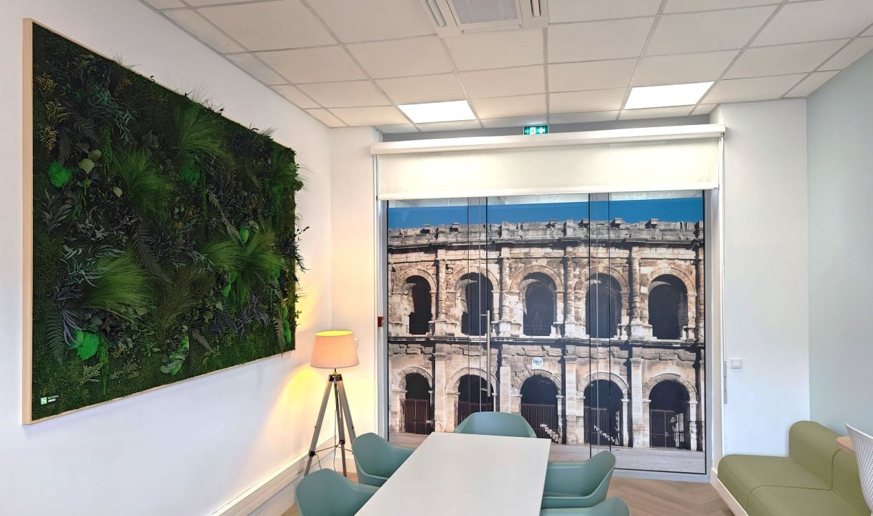 "tableau végétal stabilisé bureau moderne"
"mur végétal artificiel entreprise sans entretien"
"solutions végétales intérieur aménagement professionnel"
"plantes stabilisées décoration bureau design"
"dalles végétales modulaires espaces travail"
"cadre végétal stabilisé sur mesure"
"aménagement végétal professionnel entreprise"